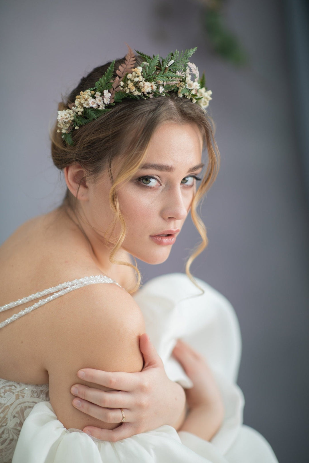 Fern Bridal Crown: Woodland Wedding Headpiece with Preserved Flowers – handmade floral hair accessory by magaela