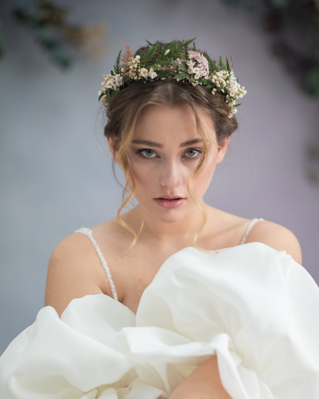 Fern Bridal Crown: Woodland Wedding Headpiece with Preserved Flowers – handmade floral hair accessory by magaela