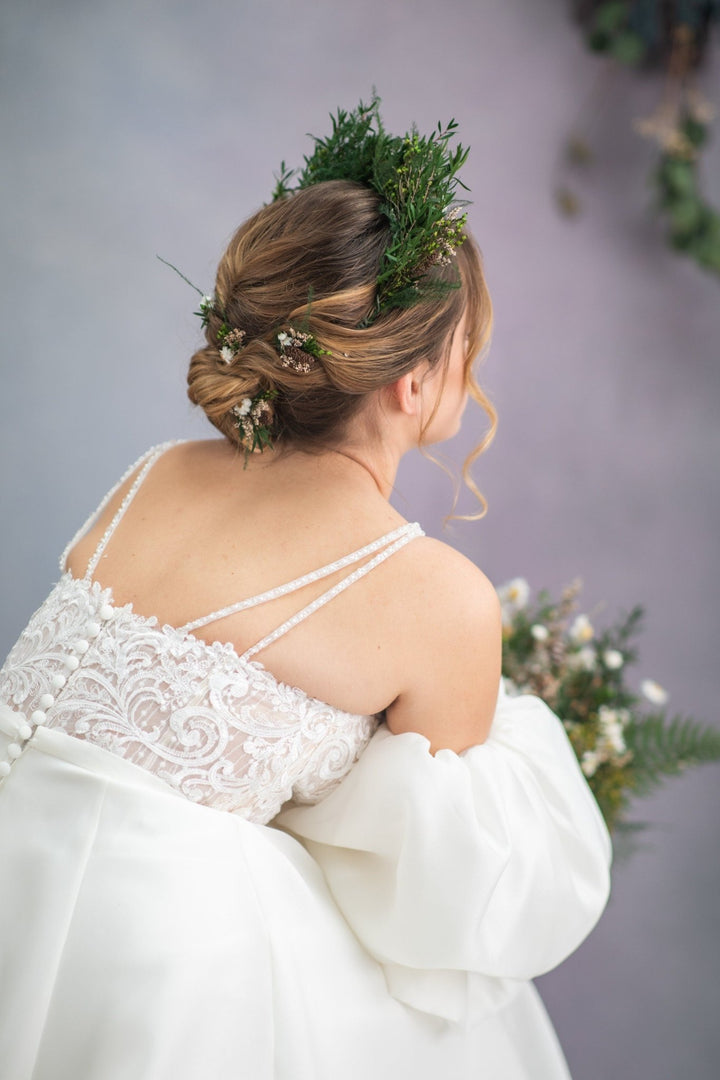 Woodland Bridal Crown: Natural Pine Cone Wedding Hairpiece – handmade floral hair accessory by magaela