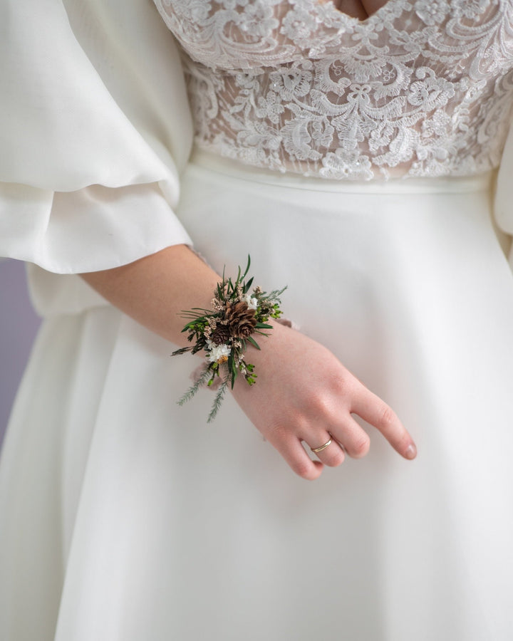 Woodland Wedding Bracelet: Pine Cone Flower Bridal Jewelry – handmade floral hair accessory by magaela
