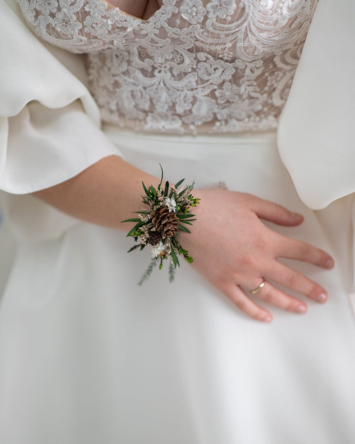 Woodland Wedding Bracelet: Pine Cone Flower Bridal Jewelry – handmade floral hair accessory by magaela