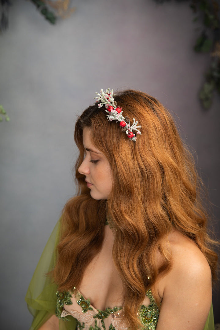 Christmas Flower Headband: Rosehips & Pine Cones Winter Crown – handmade floral hair accessory by magaela