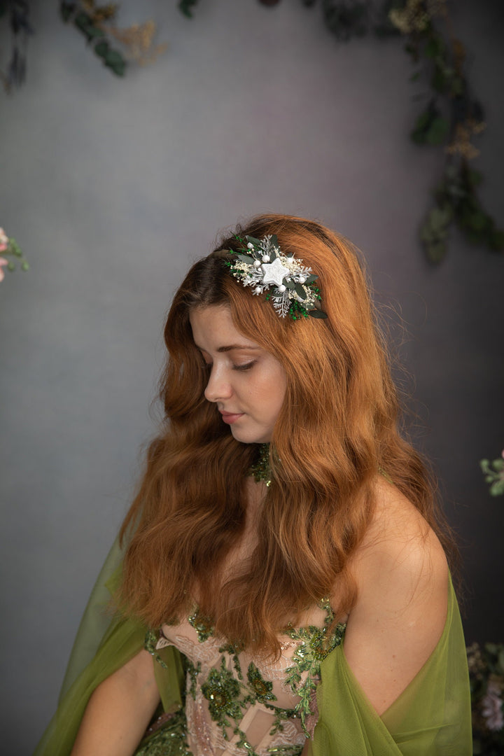 Christmas Flower Headband: Gingerbread Star & Heart, Winter Photoshoot – handmade floral hair accessory by magaela