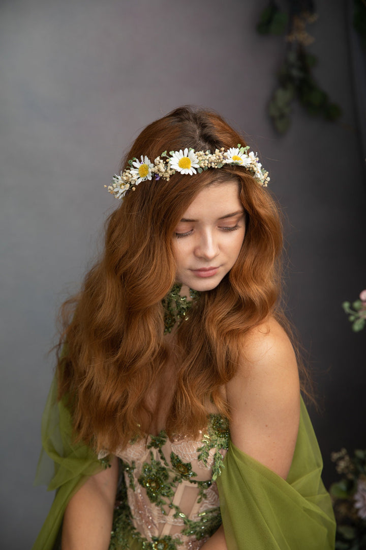 Daisy Flower Bridal Crown: Meadow Wedding Hair Wreath – handmade floral hair accessory by magaela