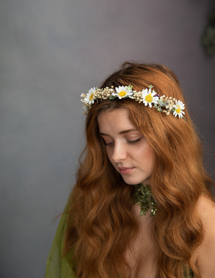 Daisy Flower Bridal Crown: Meadow Wedding Hair Wreath – handmade floral hair accessory by magaela