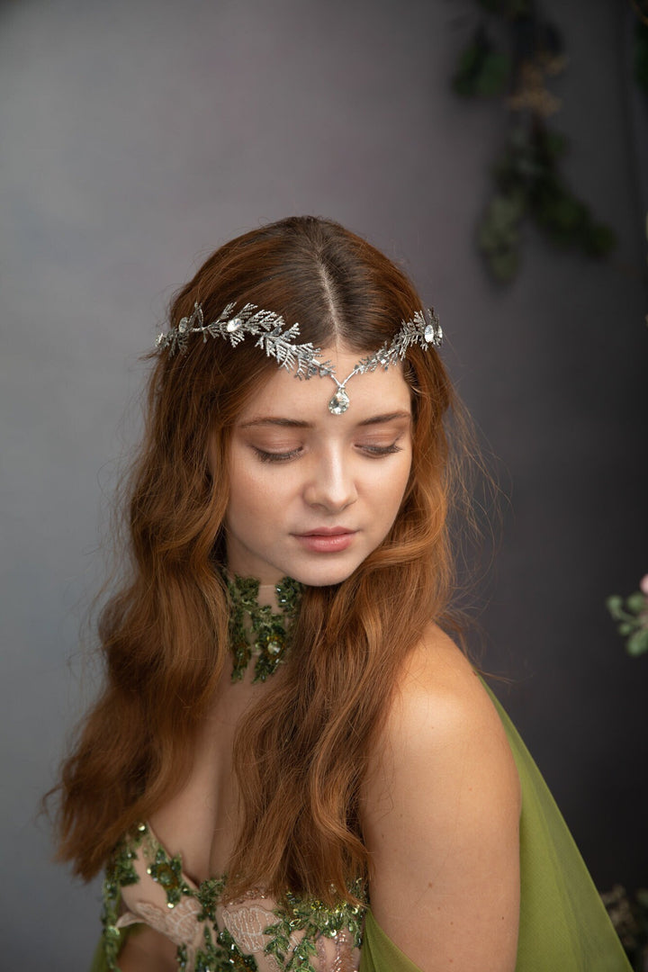Silver Bridal Tiara: Glamour Elven Wedding Crown – handmade floral hair accessory by magaela