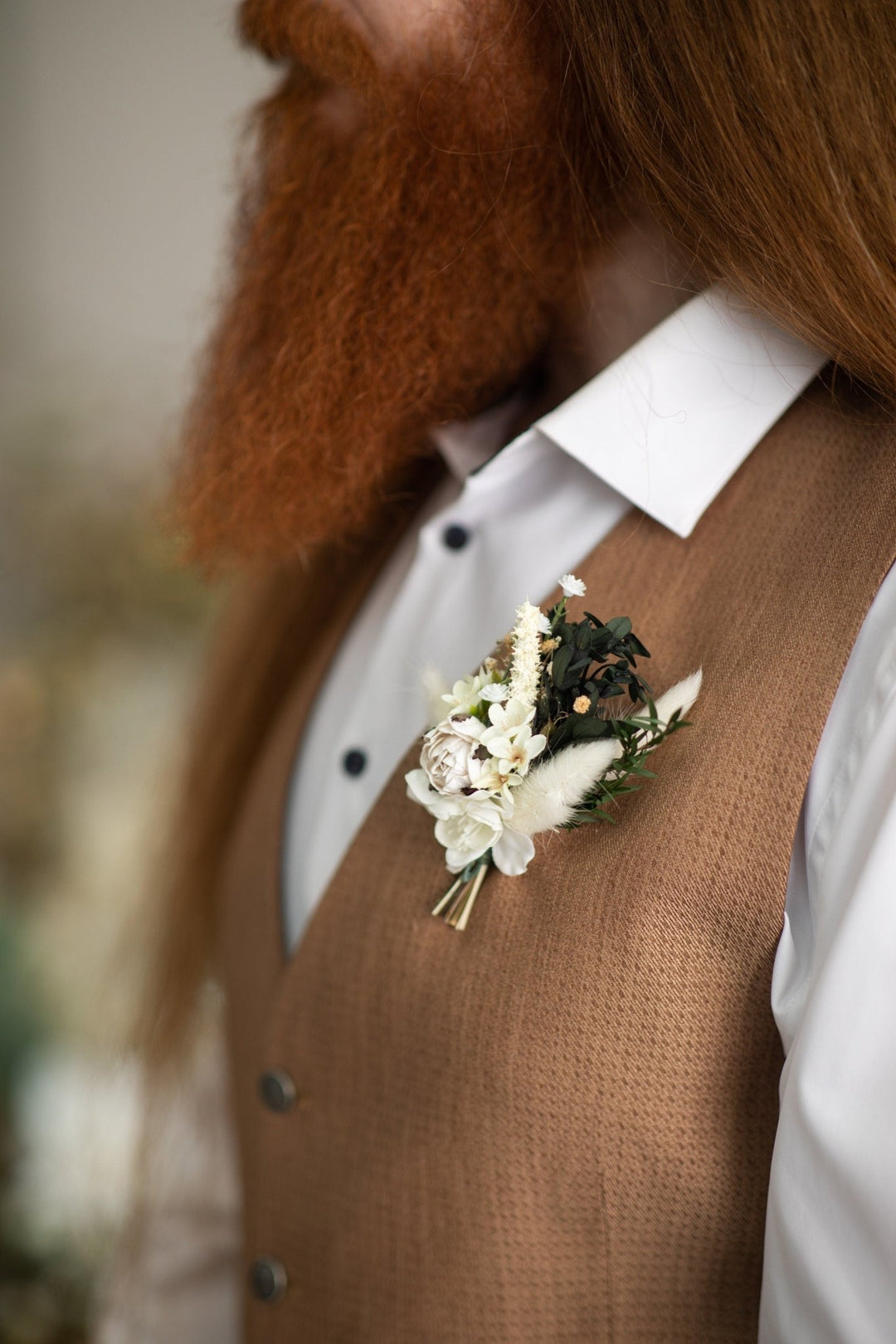 Ivory Boho Boutonniere: Greenery Groom Corsage – handmade floral hair accessory by magaela