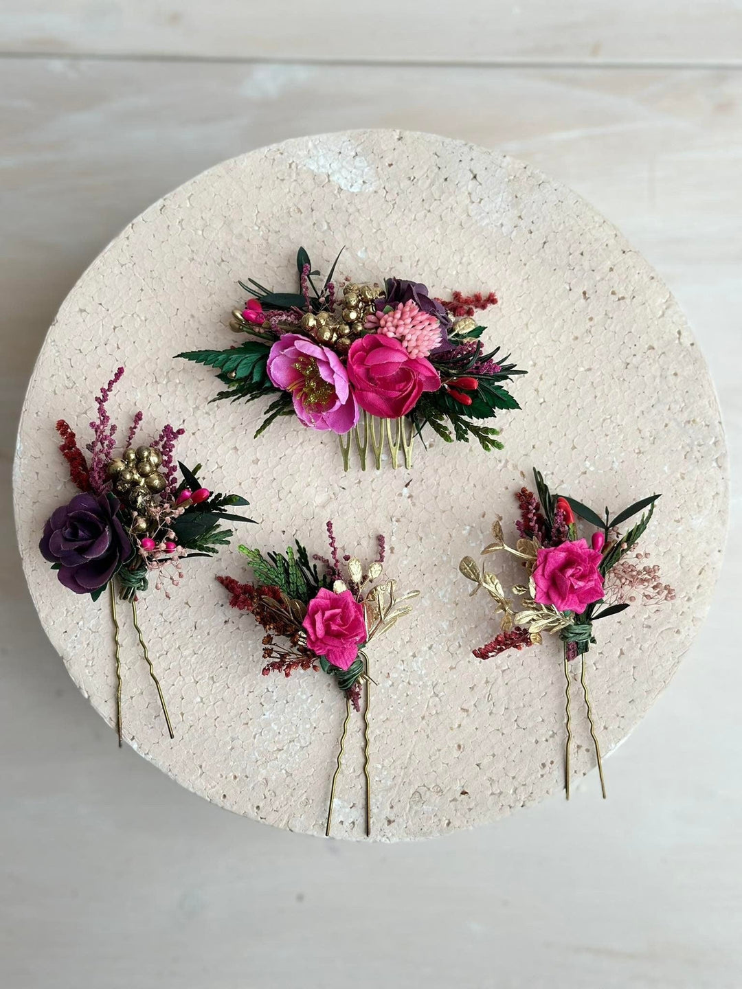 Fuchsia Flower Bridal Hair Comb & Purple Hair Pin Set – handmade floral hair accessory by magaela