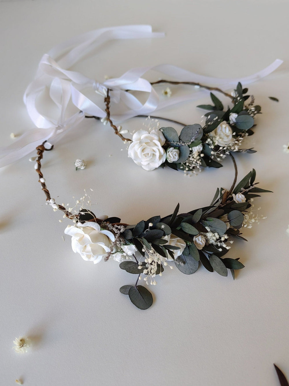 Mother's Day Matching set of hair wreaths for mum and daughter Greenery flower wreath Eucalyptus White roses Mom and daughter Family photo – handmade floral hair accessory by magaela