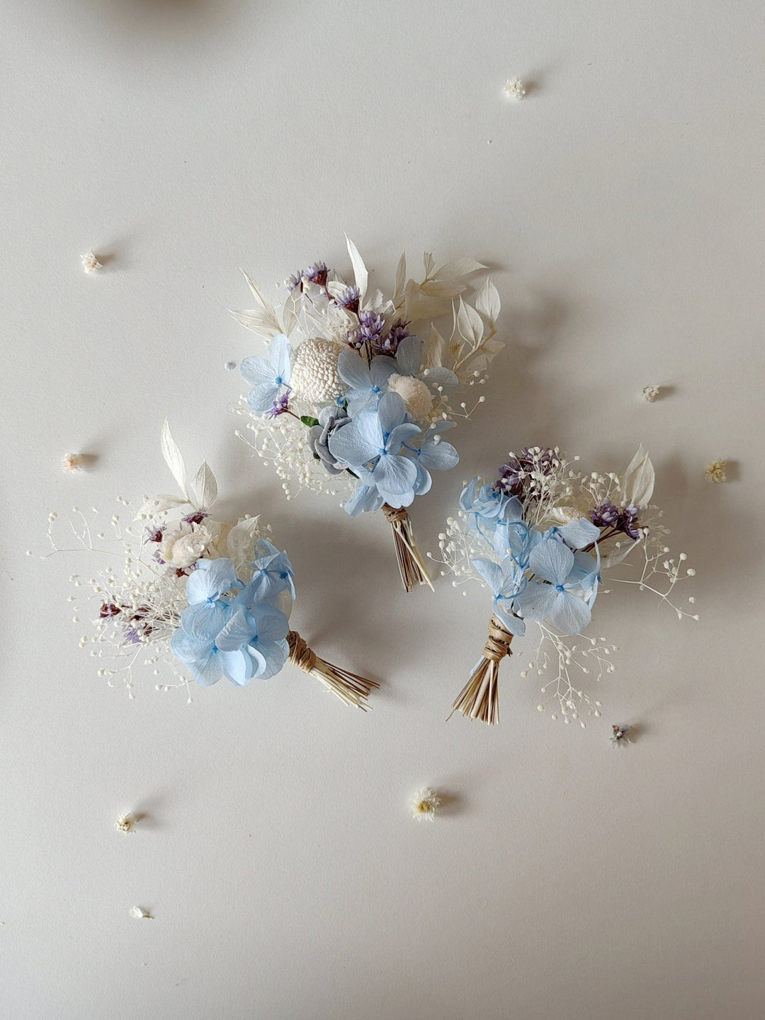 Baby Blue Hydrangea Boutonniere: Rustic Wedding Groomsmen Corsage – handmade floral hair accessory by magaela
