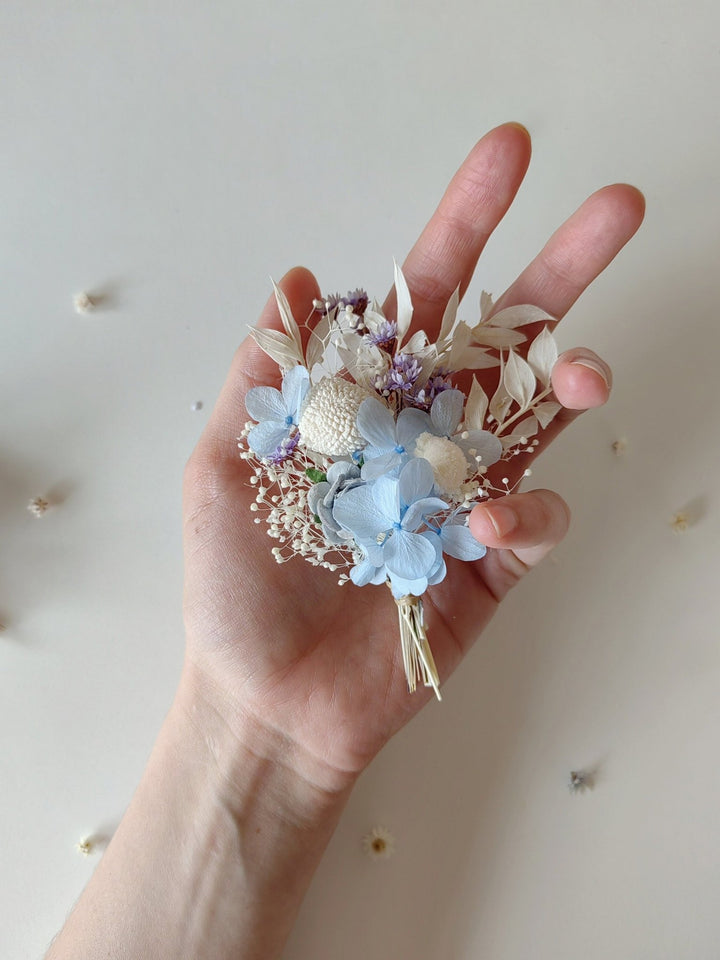 Baby Blue Hydrangea Boutonniere: Rustic Wedding Groomsmen Corsage – handmade floral hair accessory by magaela