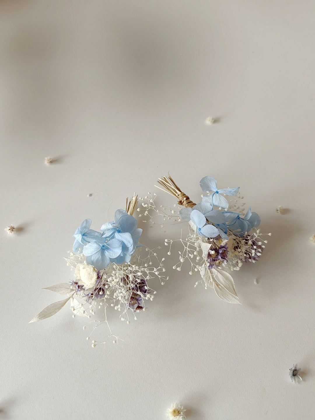 Baby Blue Hydrangea Boutonniere: Rustic Wedding Groomsmen Corsage – handmade floral hair accessory by magaela