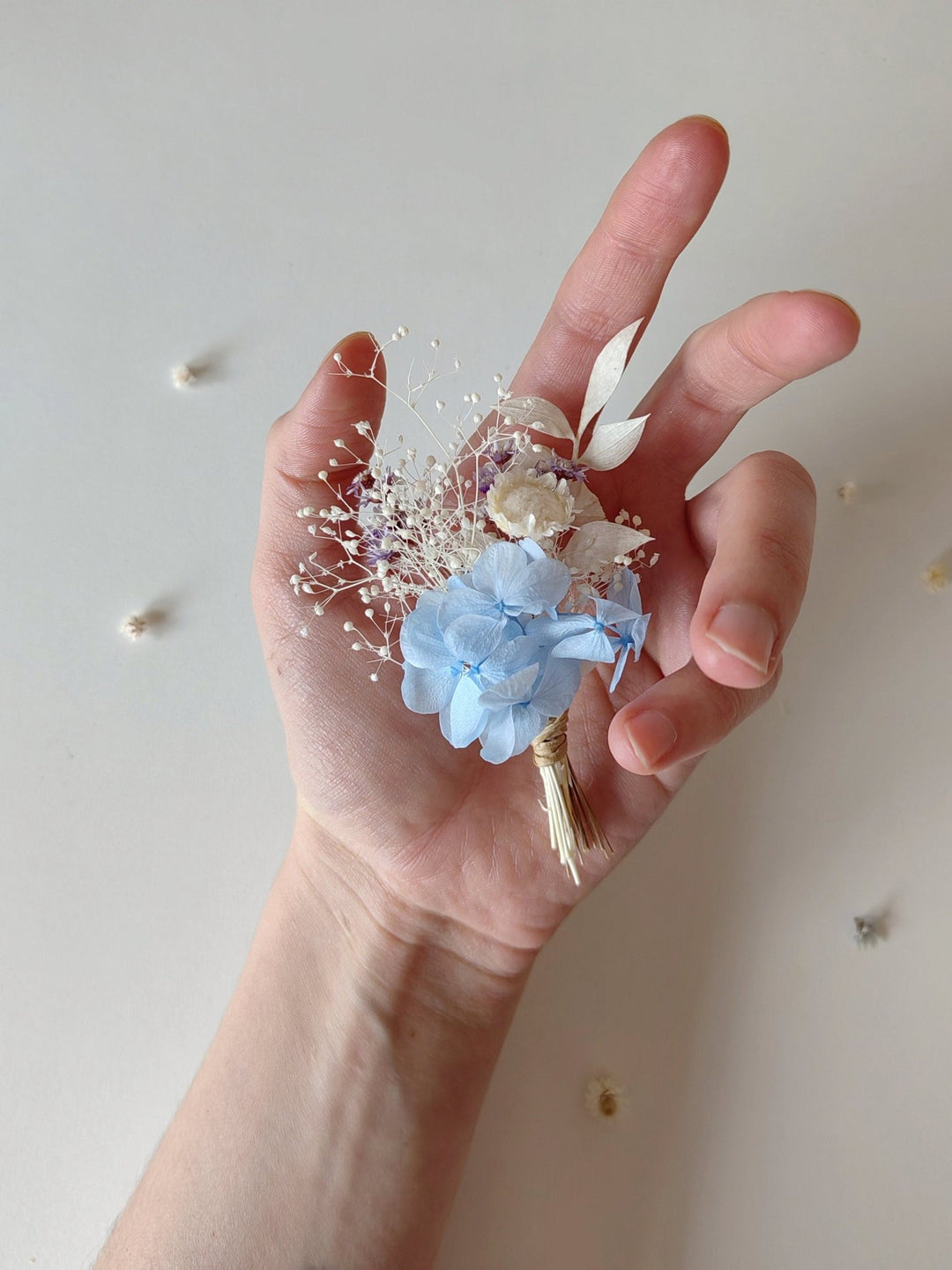 Baby Blue Hydrangea Boutonniere: Rustic Wedding Groomsmen Corsage – handmade floral hair accessory by magaela