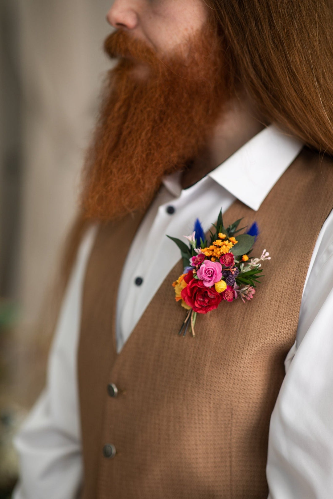 Colorful Boho Groom Boutonniere: Summer Wedding Corsage – handmade floral hair accessory by magaela
