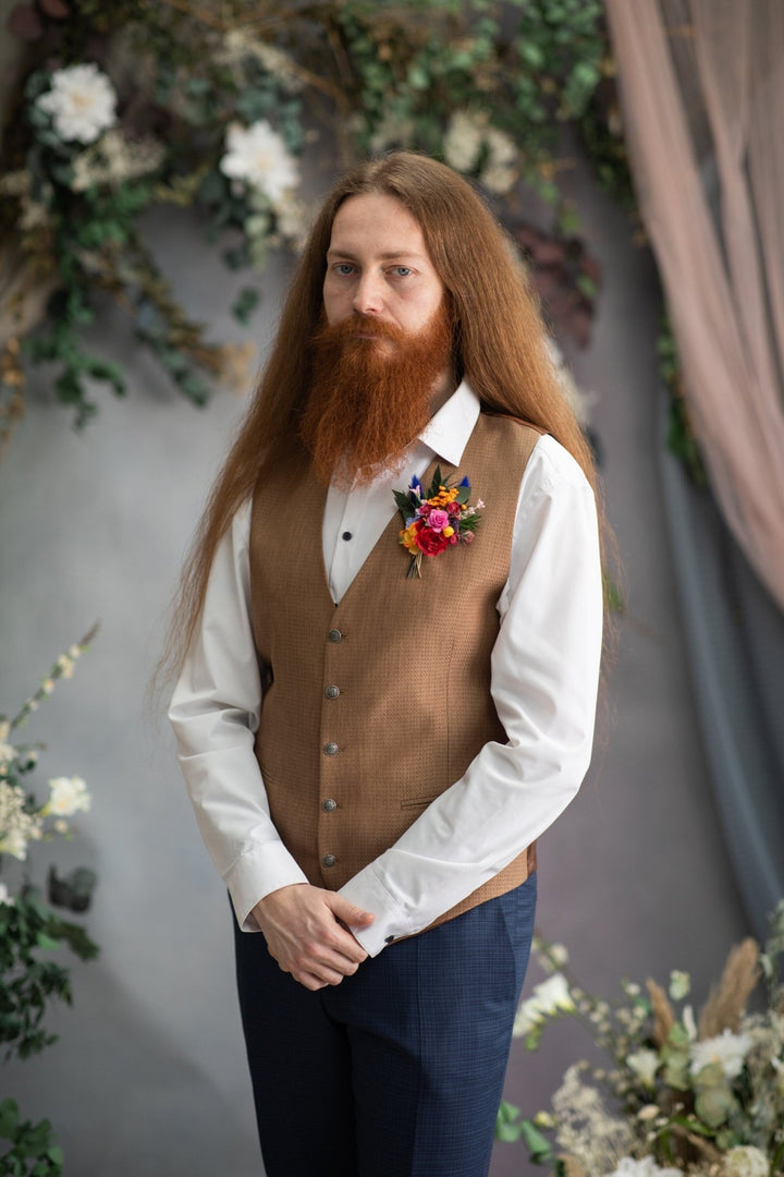 Colorful Boho Groom Boutonniere: Summer Wedding Corsage – handmade floral hair accessory by magaela