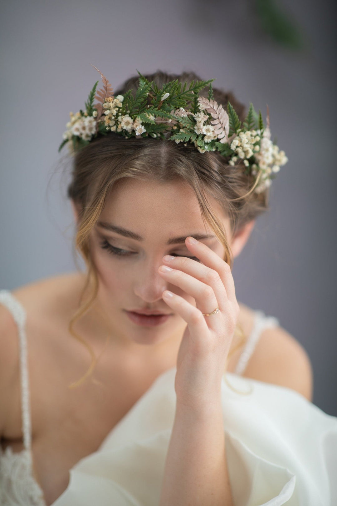 Fern Bridal Crown: Woodland Wedding Headpiece with Preserved Flowers – handmade floral hair accessory by magaela