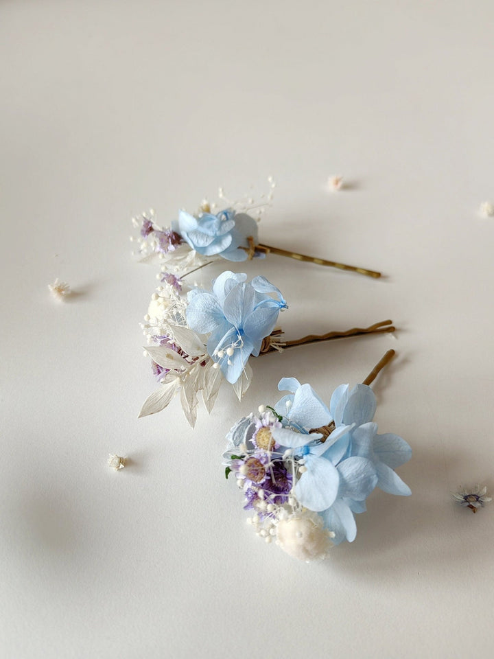 Baby Blue Hydrangea Hair Pins: Boho Bridal Flower Hairpiece – handmade floral hair accessory by magaela