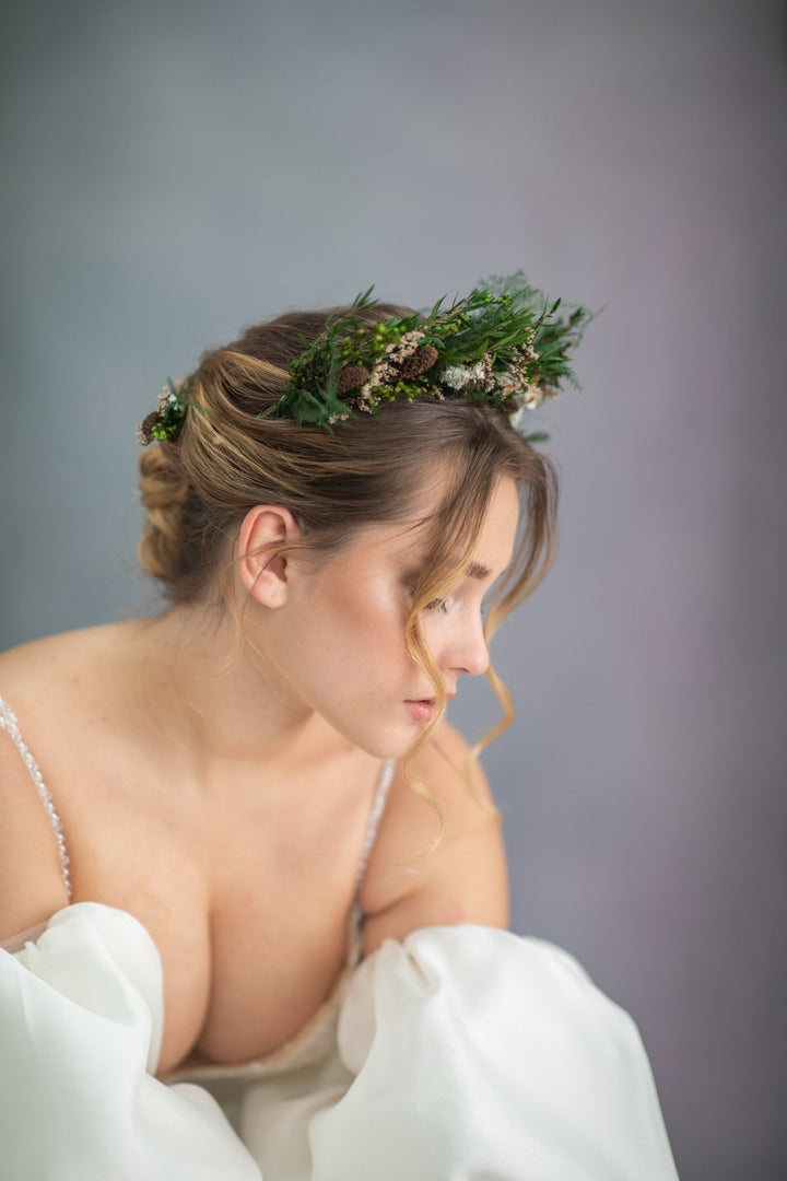 Woodland Bridal Crown: Natural Pine Cone Wedding Hairpiece – handmade floral hair accessory by magaela