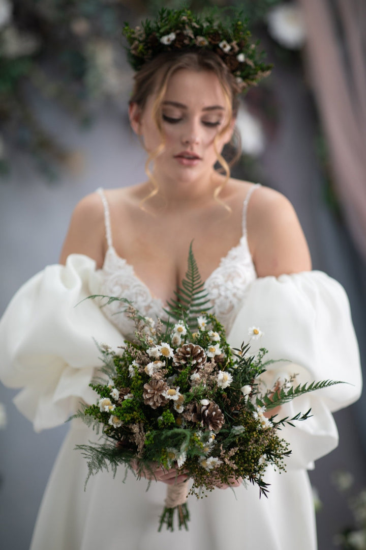 Woodland Bridal Bouquet: Preserved Ferns & Pine Cones – handmade floral hair accessory by magaela