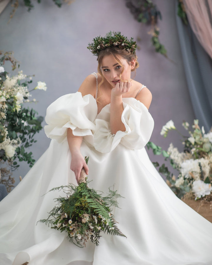 Woodland Bridal Bouquet: Preserved Ferns & Pine Cones – handmade floral hair accessory by magaela
