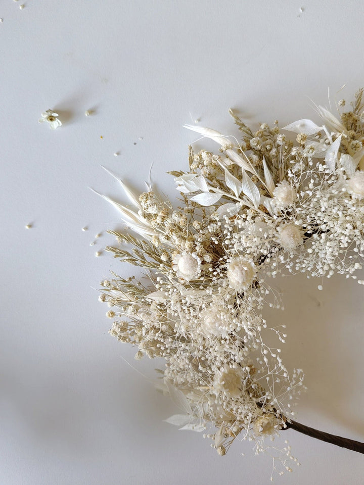 Bohemian Bridal Crown: Cream Preserved Flower Wedding Headpiece – handmade floral hair accessory by magaela