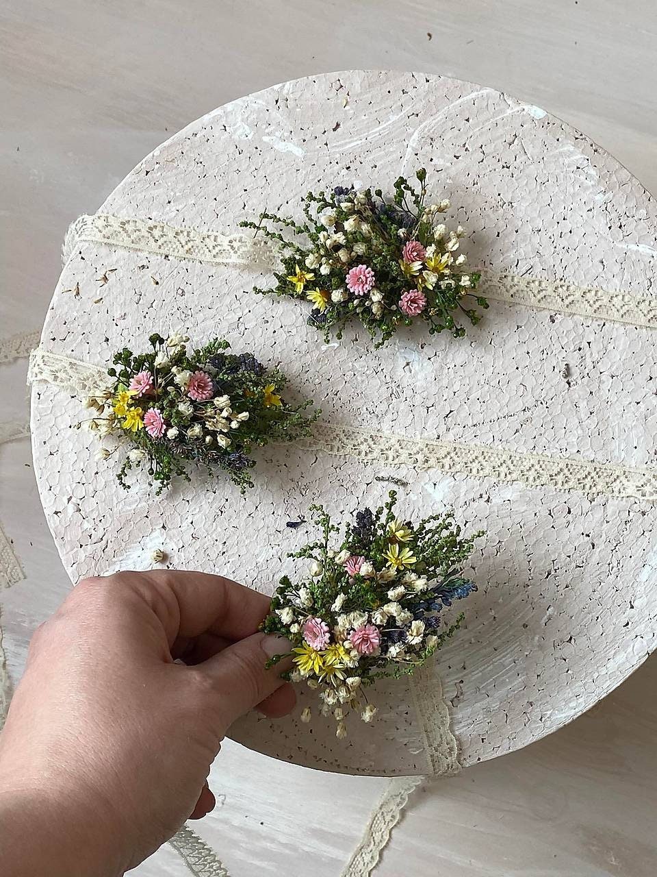 Meadow Flower Bracelet, Boho Bridal Jewelry – handmade floral hair accessory by magaela