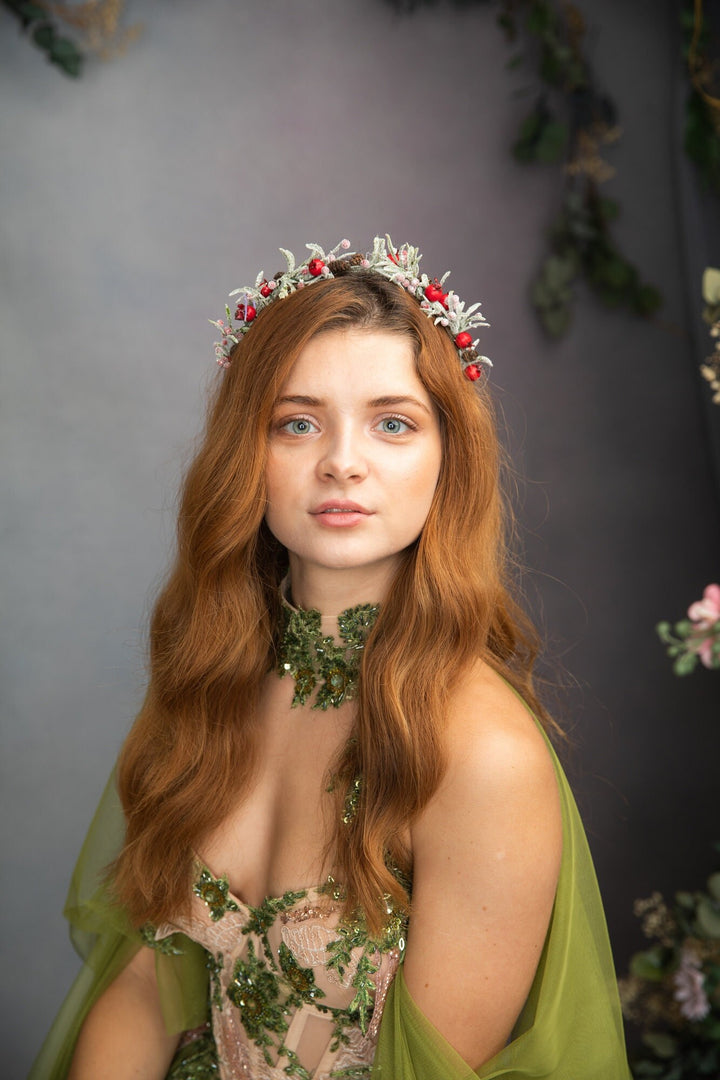 Christmas Flower Headband: Rosehips & Pine Cones Winter Crown – handmade floral hair accessory by magaela