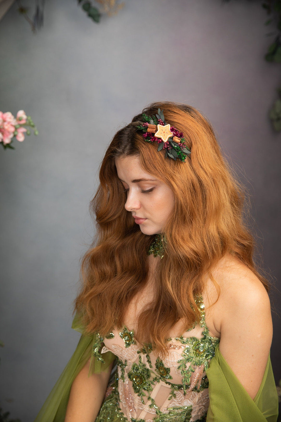 Christmas Flower Headband: Gingerbread Star & Heart, Winter Photoshoot – handmade floral hair accessory by magaela