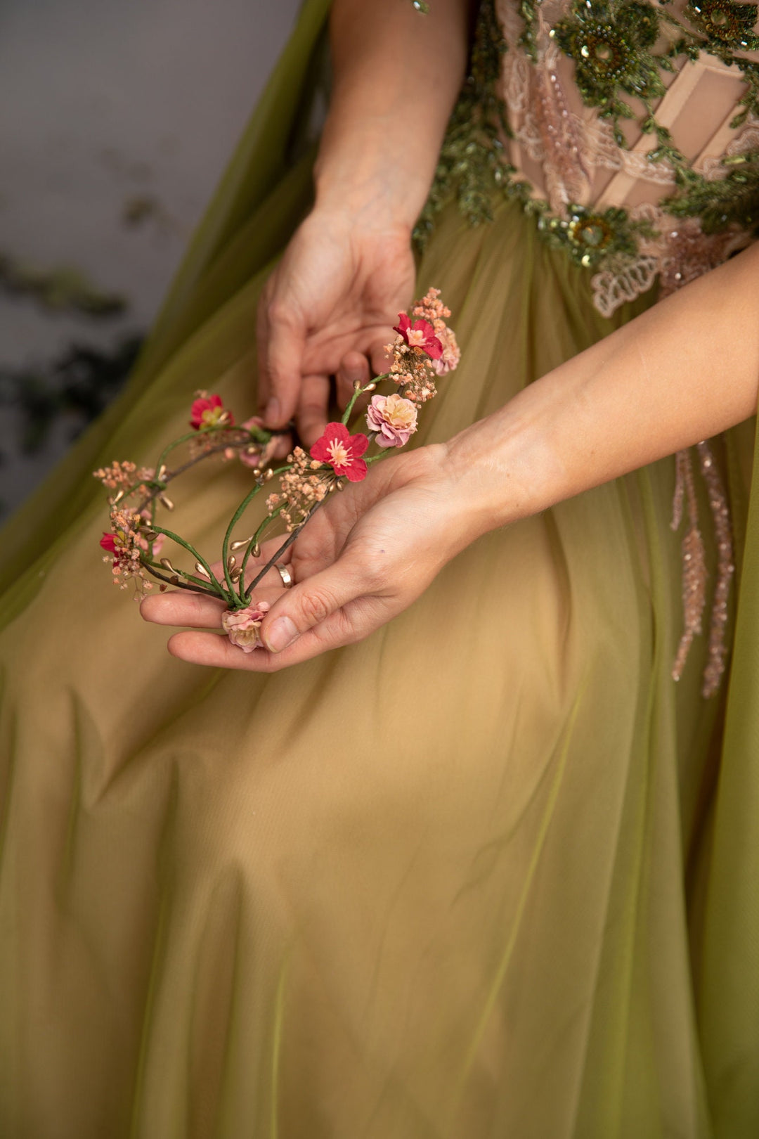 Floral Elven Bridal Crown: Fairytale Wedding Tiara – handmade floral hair accessory by magaela