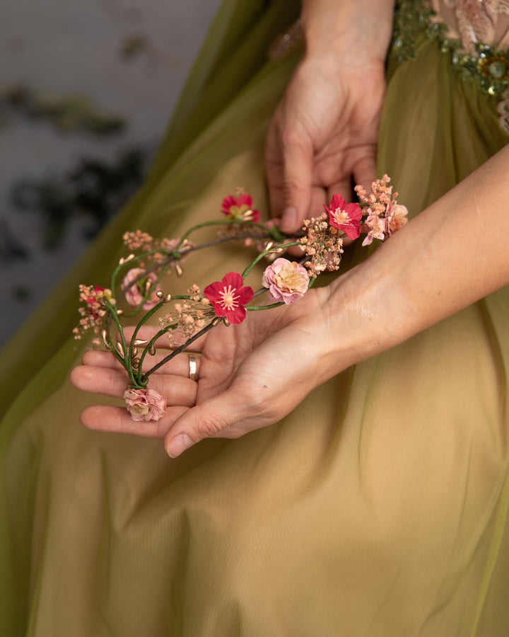 Floral Elven Bridal Crown: Fairytale Wedding Tiara – handmade floral hair accessory by magaela