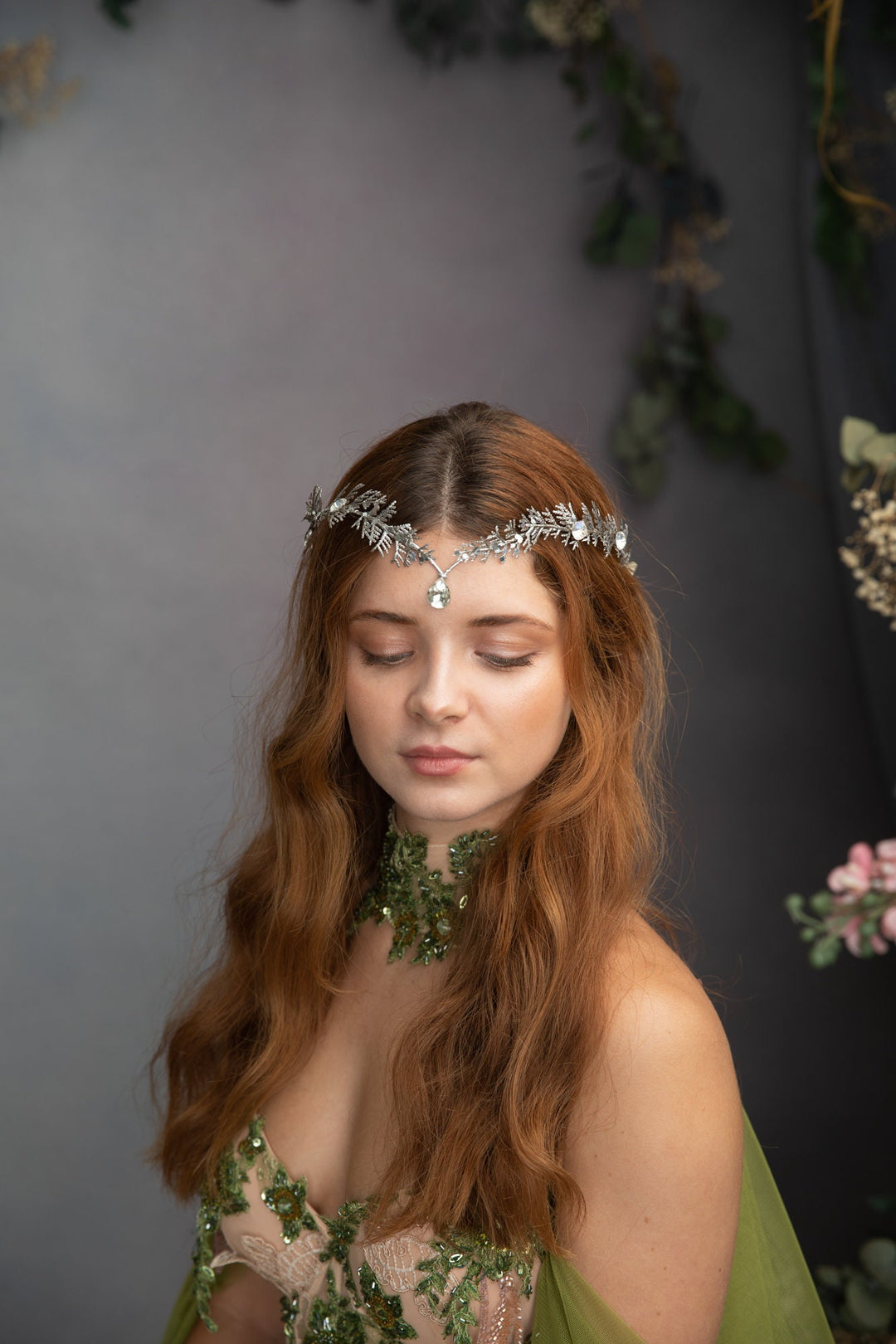 Silver Bridal Tiara: Glamour Elven Wedding Crown – handmade floral hair accessory by magaela