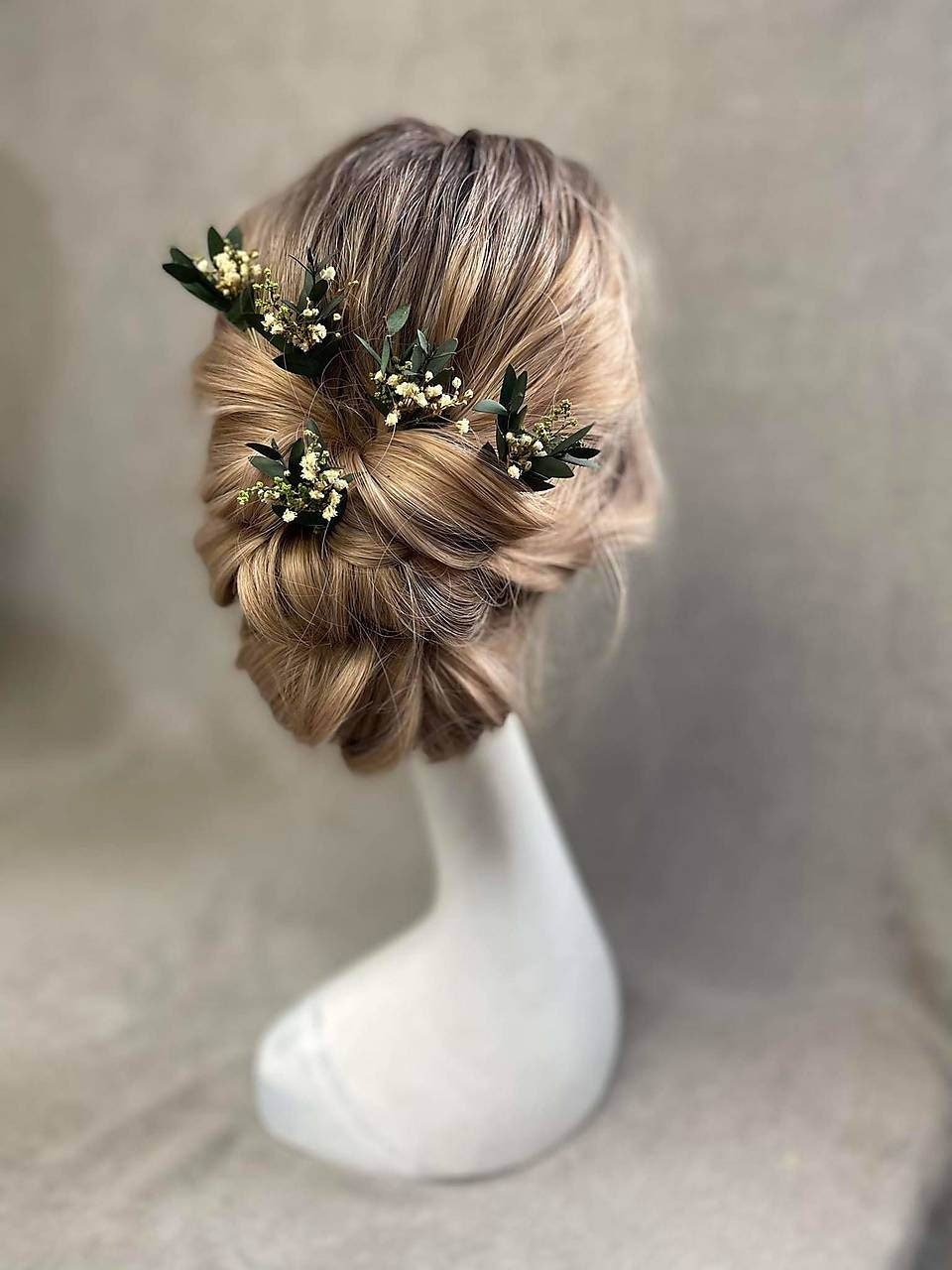 Eucalyptus Baby's Breath Hair Pins: Greenery Wedding Headpiece – handmade floral hair accessory by magaela