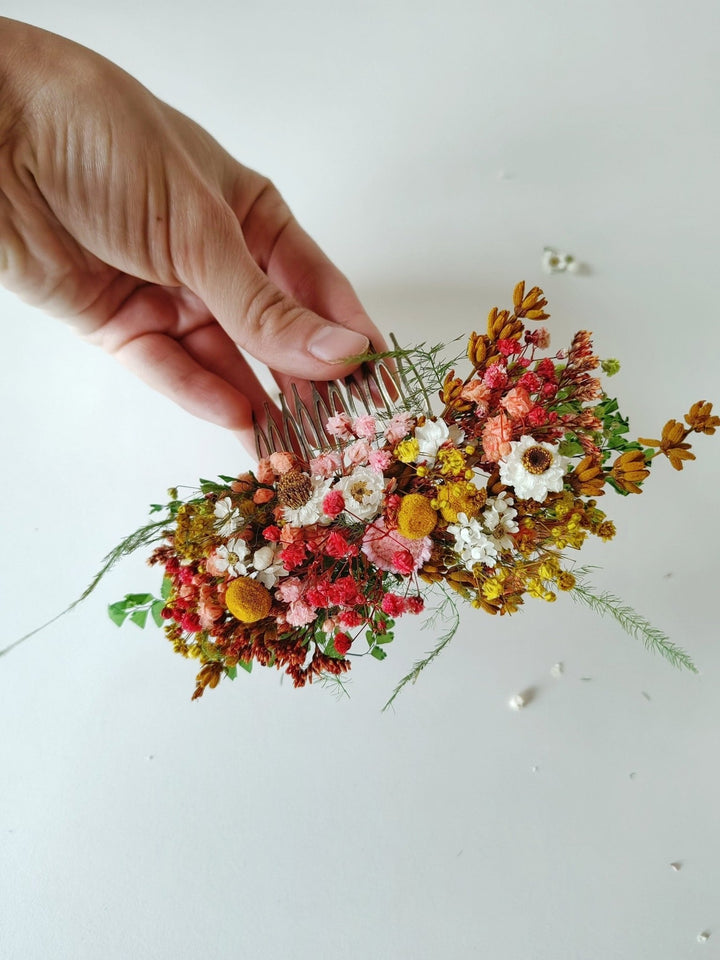 Boho Dried Flower Hair Comb: Rustic Wedding Bridal Clip – handmade floral hair accessory by magaela