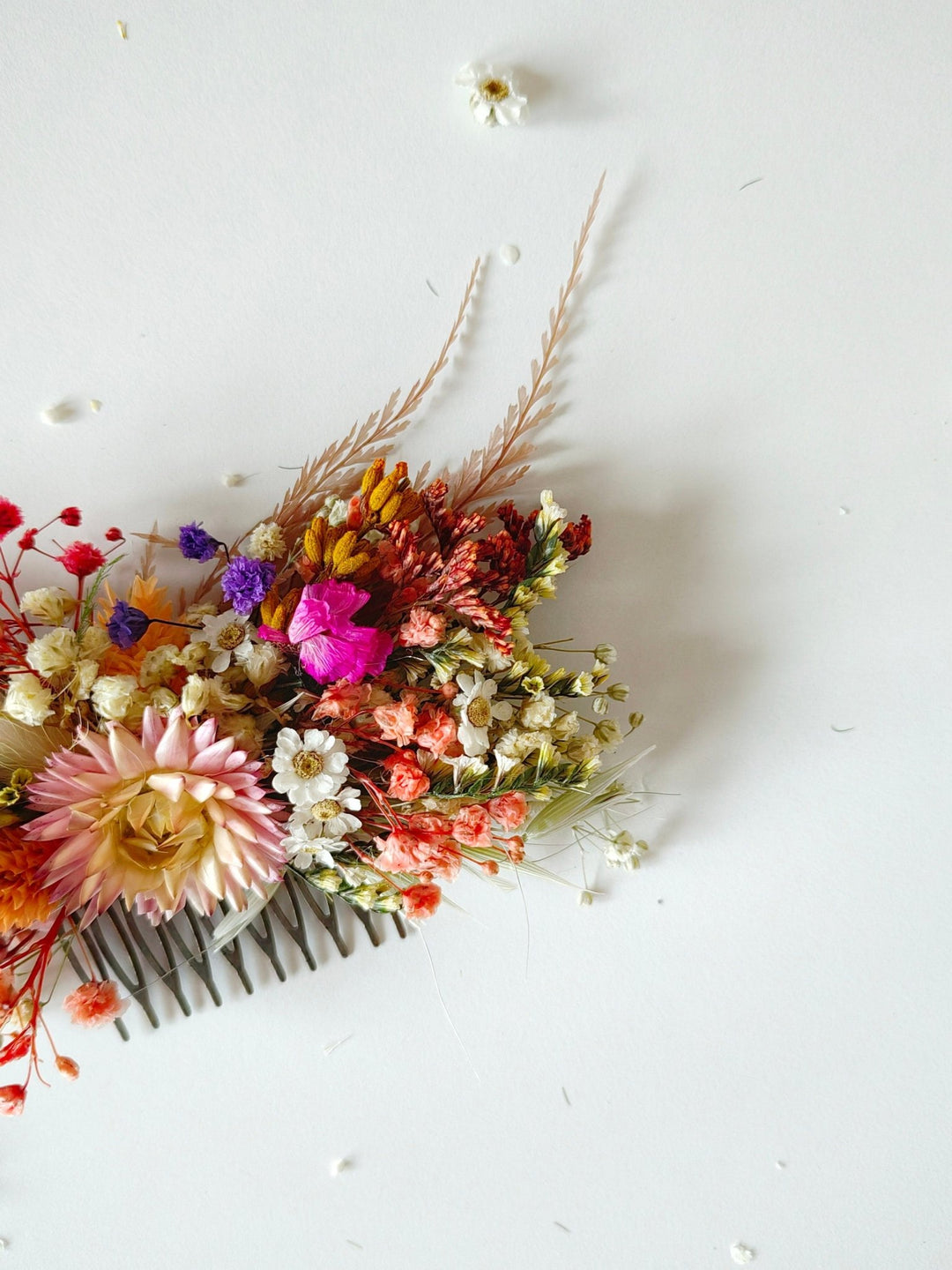 Dried Flower Hair Comb: Rustic Wedding Headpiece – handmade floral hair accessory by magaela
