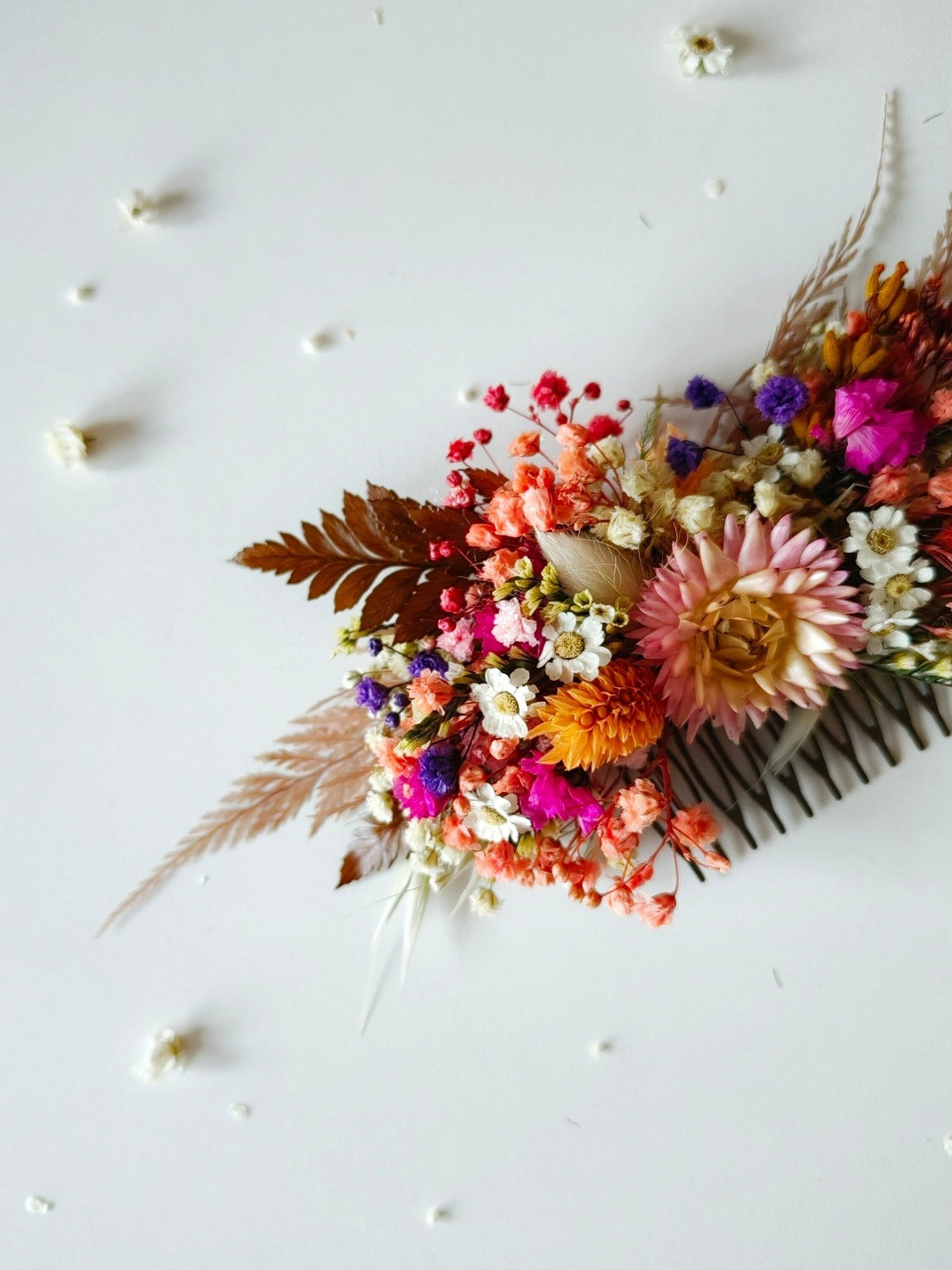 Dried Flower Hair Comb: Rustic Wedding Headpiece – handmade floral hair accessory by magaela