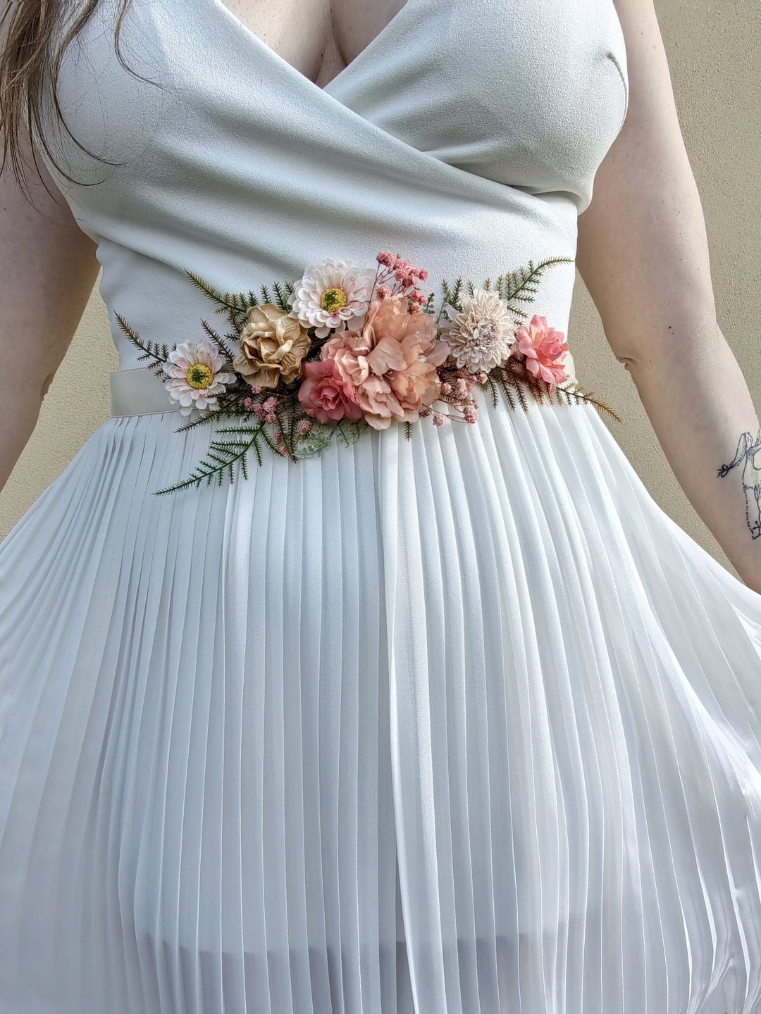 Blush Peach Flower Belt: Boho Bridal Wedding Dress Accessory – handmade floral hair accessory by magaela