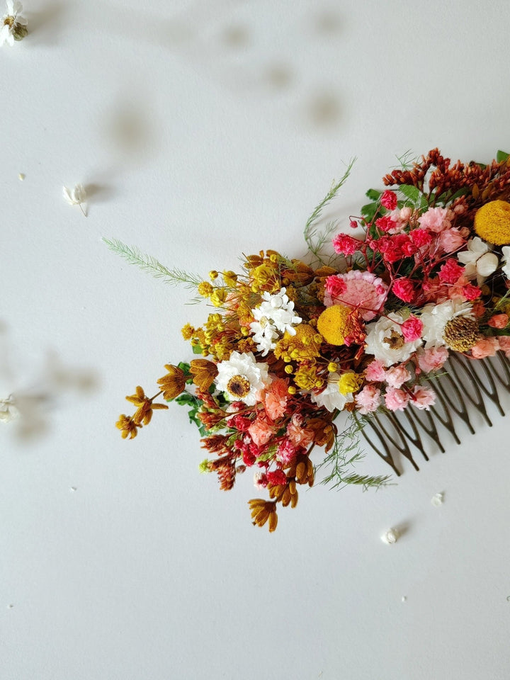 Boho Dried Flower Hair Comb: Rustic Wedding Bridal Clip – handmade floral hair accessory by magaela