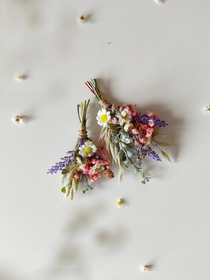 Rustic Wedding Flower Set: Wildflower Hair Comb, Bracelet, Belt – handmade floral hair accessory by magaela