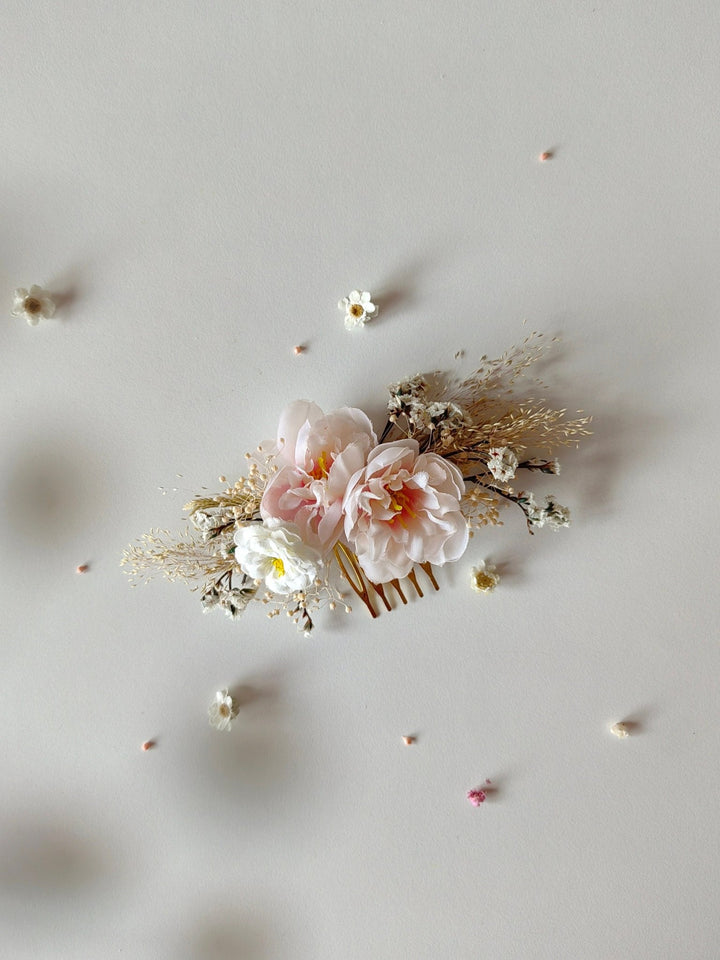Pale Pink Flower Bridal Hair Comb: Romantic Wedding Hairstyle – handmade floral hair accessory by magaela