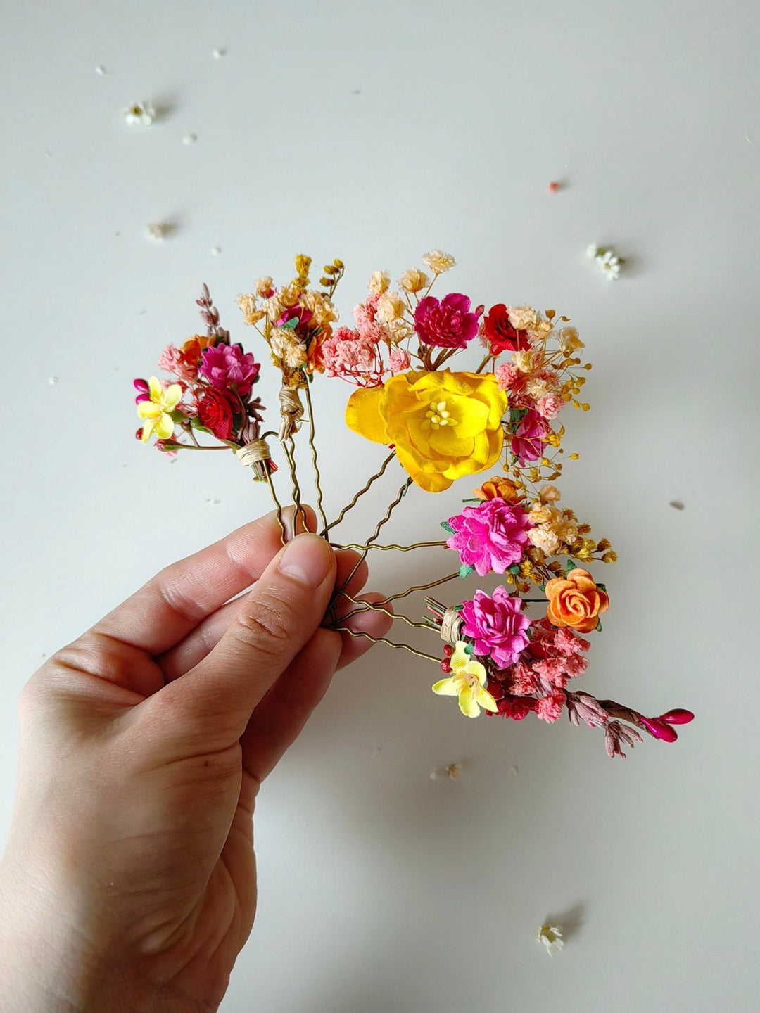 Summer Flower Bridal Set: Hair Comb, Boutonniere & Hairpins – handmade floral hair accessory by magaela