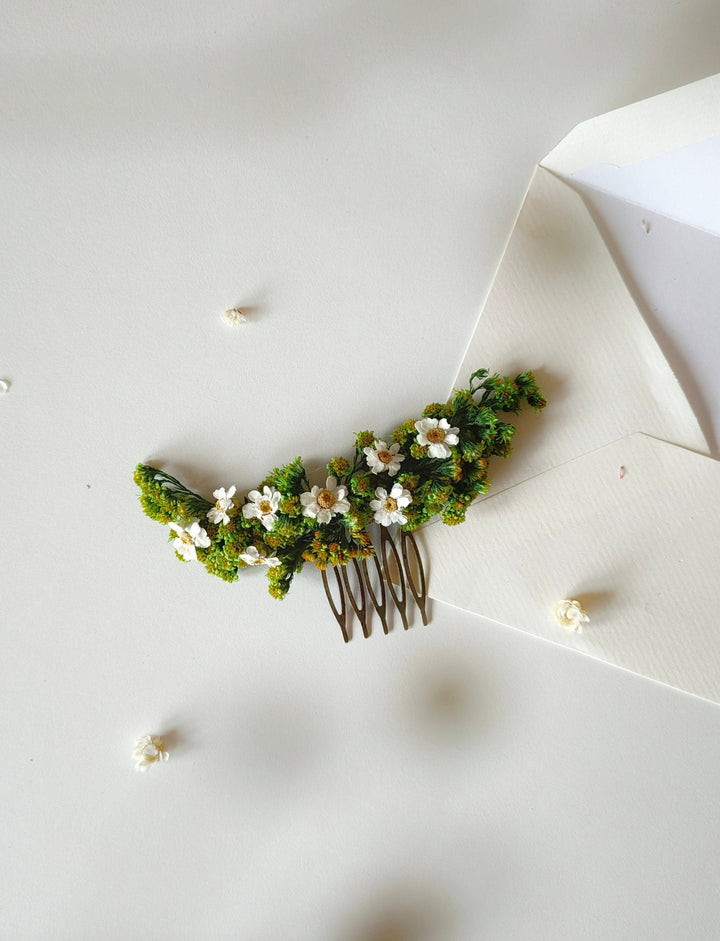Greenery Bridal Hair Comb: Preserved Ixodia Flowers, Rustic Wedding – handmade floral hair accessory by magaela