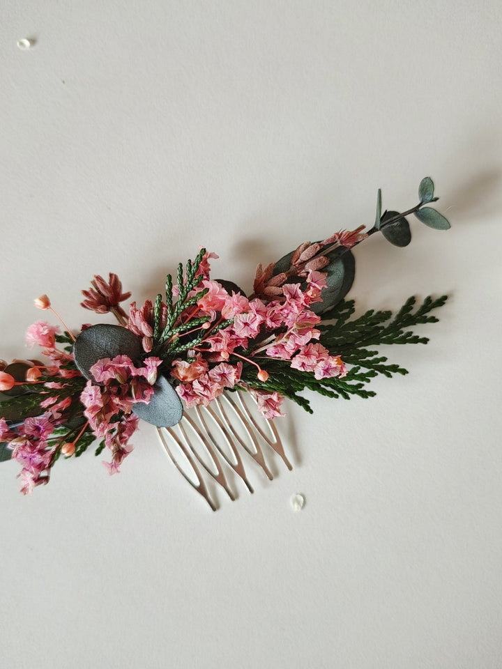 Woodland Wedding Flower Set: Hair Comb, Boutonniere, Hairpins – handmade floral hair accessory by magaela