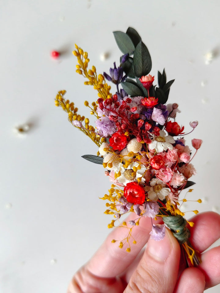 Wildflower Boutonniere: Rustic Summer Wedding Corsage – handmade floral hair accessory by magaela