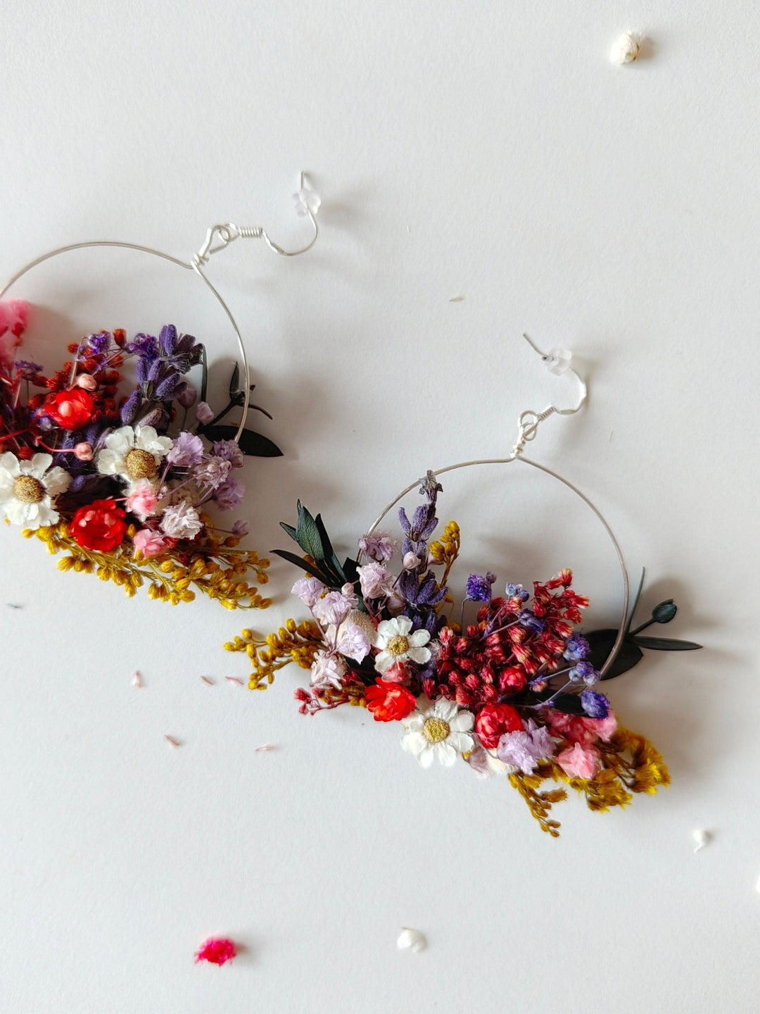 Preserved Flower Circle Earrings: Meadow Wedding Jewelry – handmade floral hair accessory by magaela