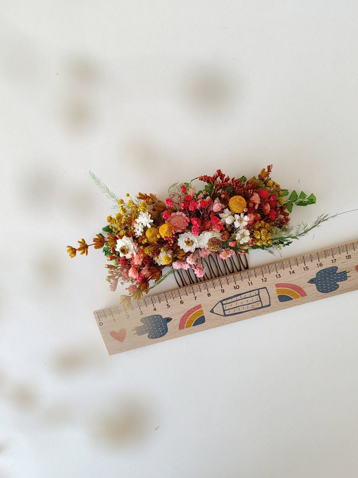 Boho Dried Flower Hair Comb: Rustic Wedding Bridal Clip – handmade floral hair accessory by magaela