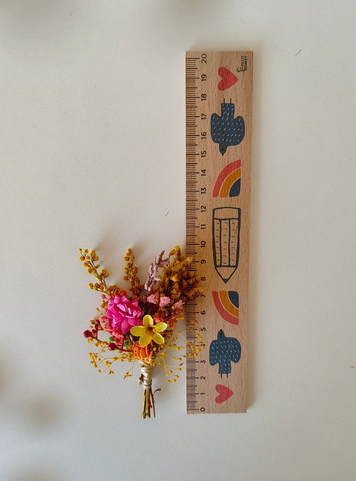 Summer Flower Bridal Set: Hair Comb, Boutonniere & Hairpins – handmade floral hair accessory by magaela