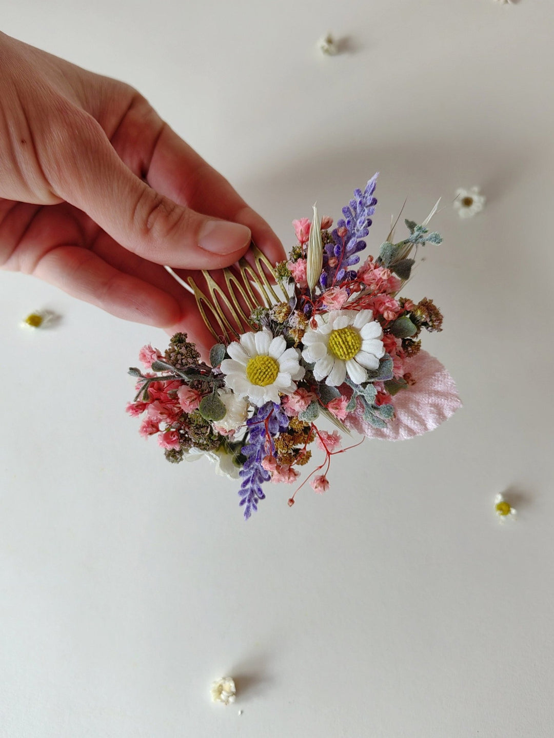 Daisy Flower Hair Comb: Meadow Bridal Hair Accessories – handmade floral hair accessory by magaela