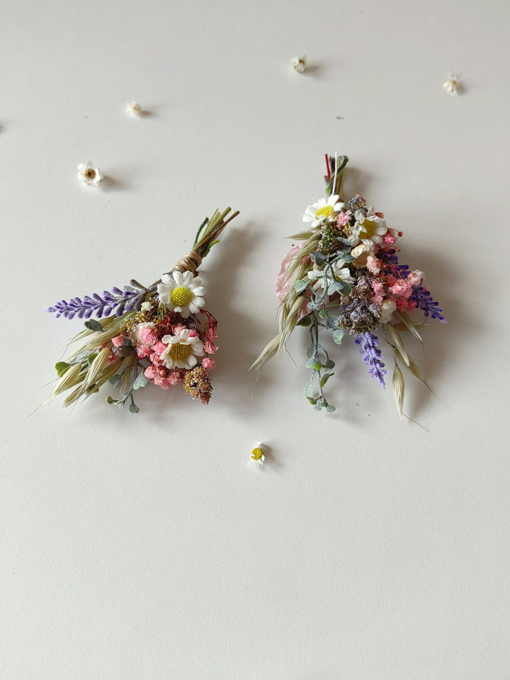 Meadow Flower Boutonniere: Summer Wedding Groom Corsage – handmade floral hair accessory by magaela