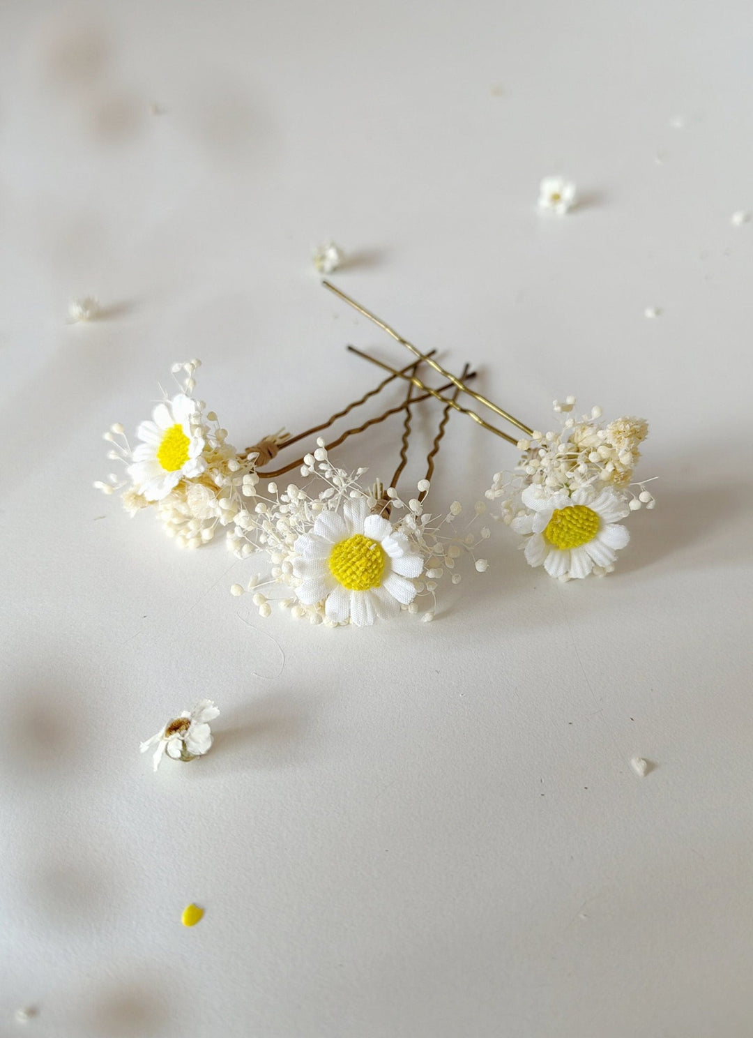 Ivory Daisy Hair Comb & Pins: Bridal Gypsophila Headpiece – handmade floral hair accessory by magaela