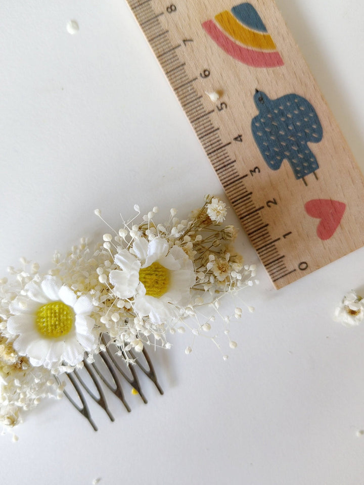 Ivory Daisy Hair Comb & Pins: Bridal Gypsophila Headpiece – handmade floral hair accessory by magaela